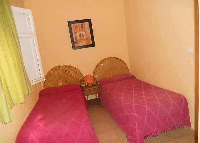 拉斯博瑞思旅馆 * 埃斯特波纳