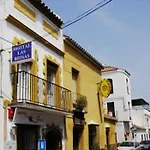 ホテル Las Brisas - Estepona Old Town