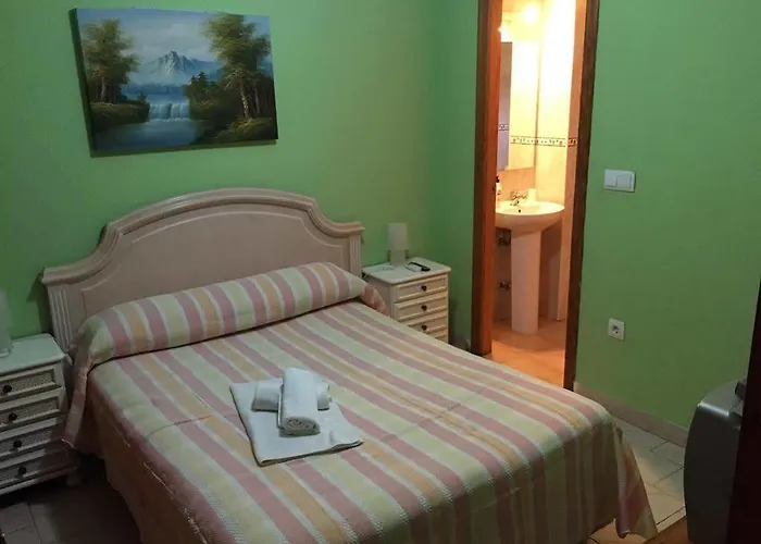 Отель Brisas Эстепона